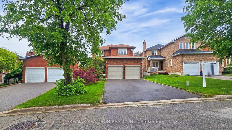 8 Muster Crt, Markham, L3R 9G5 | Image 2