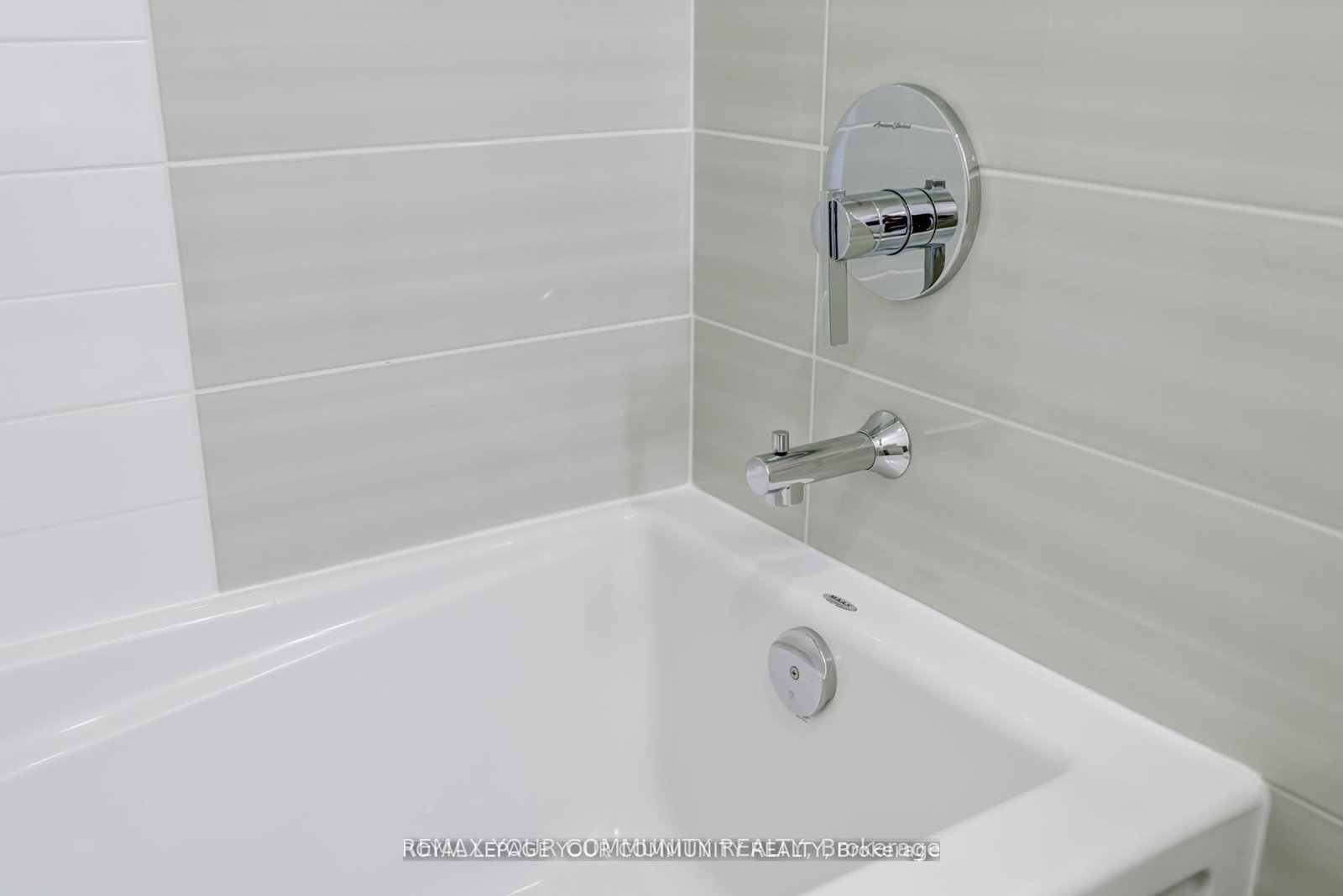 540 Bur Oak Avenue, Unit 222 - Photo 18