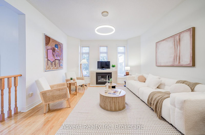 147 Frank Endean Rd, Richmond Hill, L4S 1S7 | Image 2