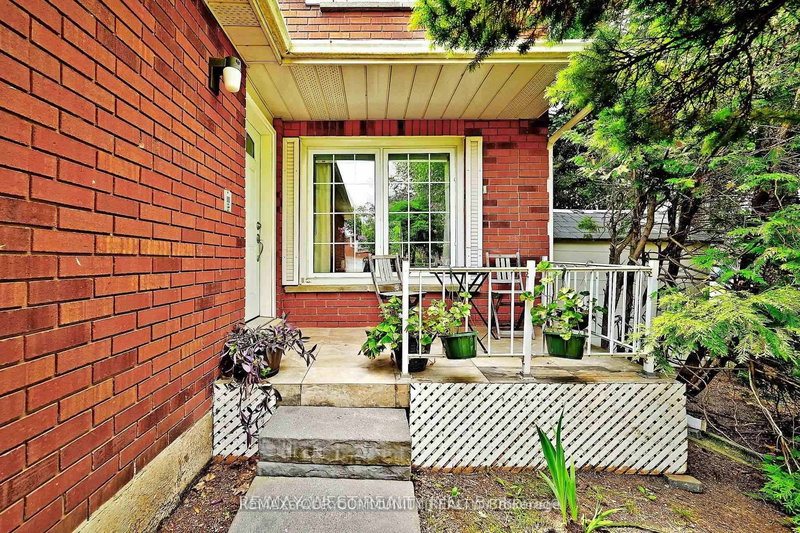 348 Brownridge Dr, Vaughan, L4J 5W9 | Image 2