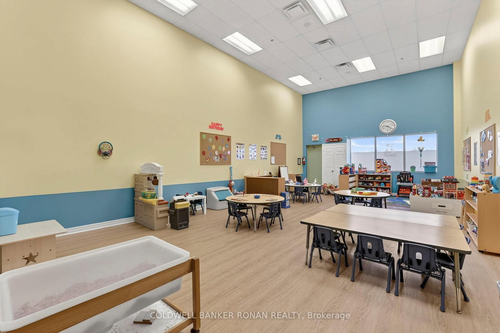 16945 Leslie Street, Unit 16 - Photo 9