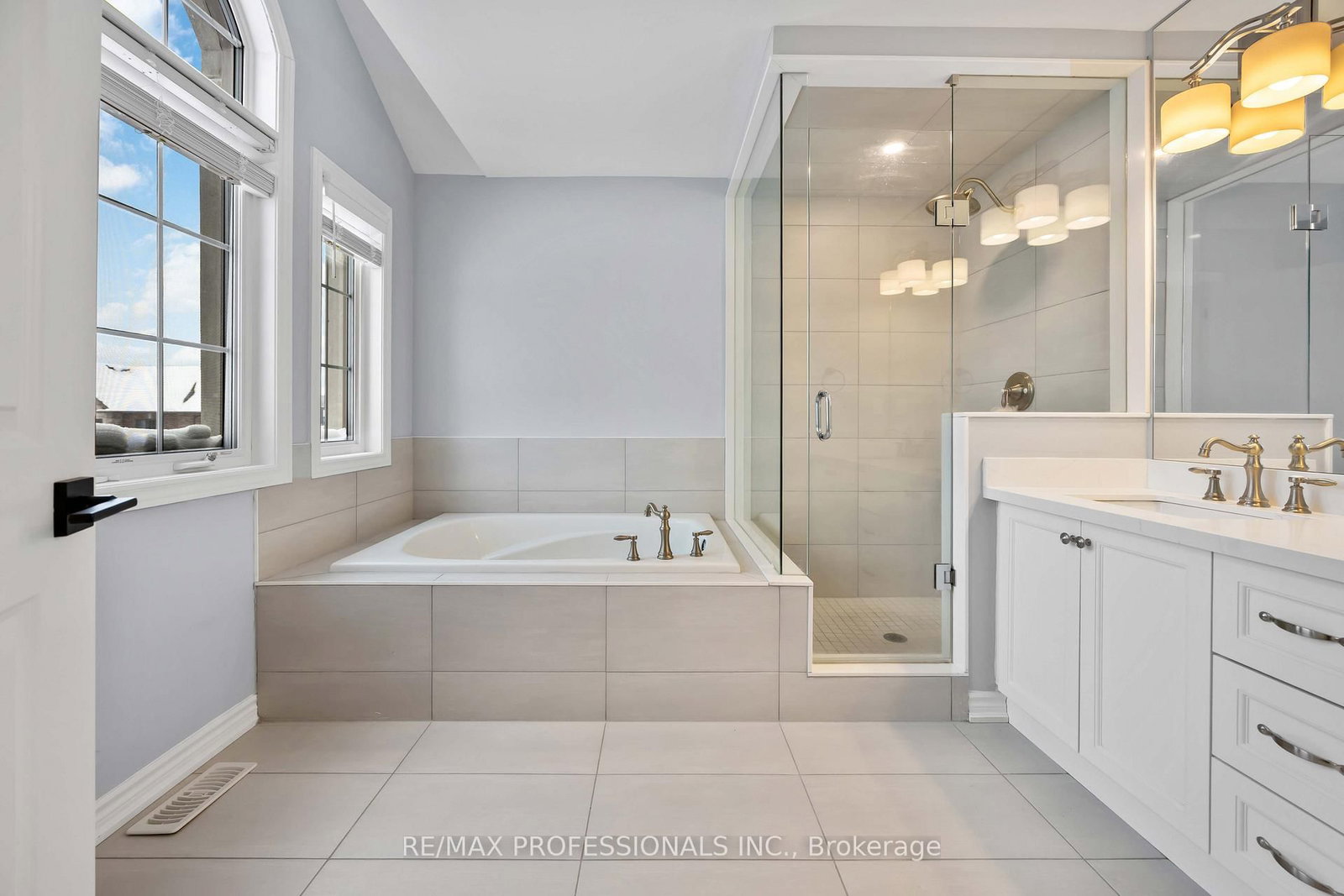 31 Gord Matthews Way - Photo 23