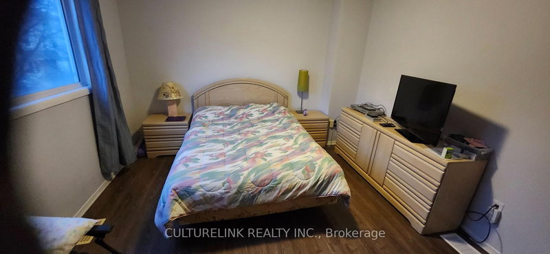 2/F room - 15 Newport Way, Markham, L3T 5G3 | Image 2