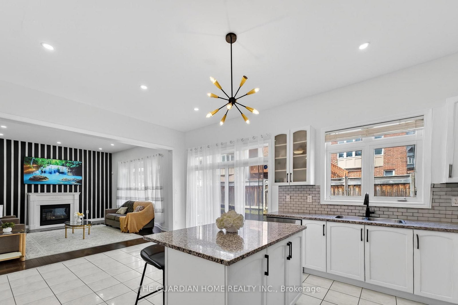 Detached House for sale at 28 Brightside Avenue, Richmond Hill, Ontario, L4E 0P6 - Jefferson - MLS: N12912576