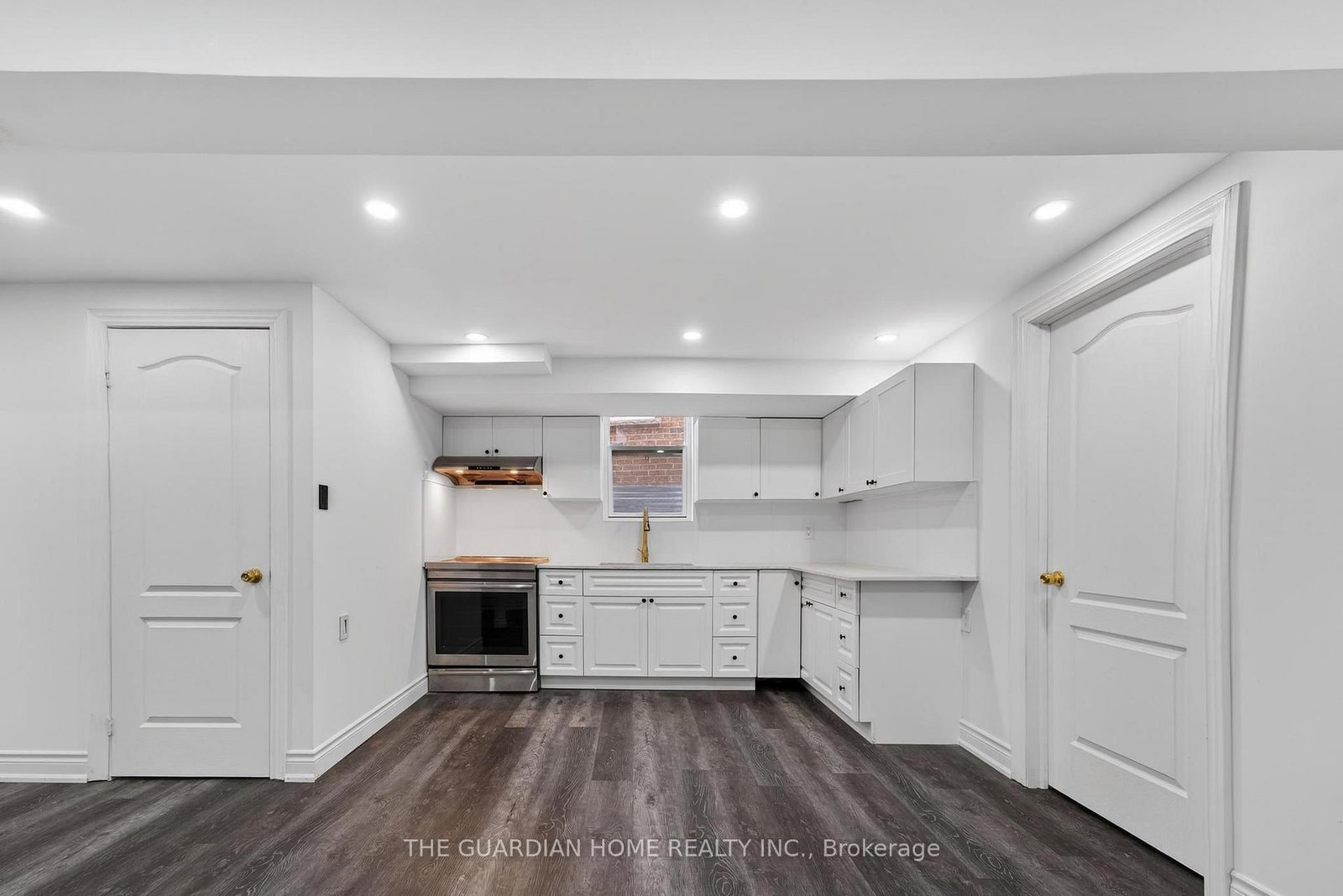 Detached House for sale at 28 Brightside Avenue, Richmond Hill, Ontario, L4E 0P6 - Jefferson - MLS: N12912576