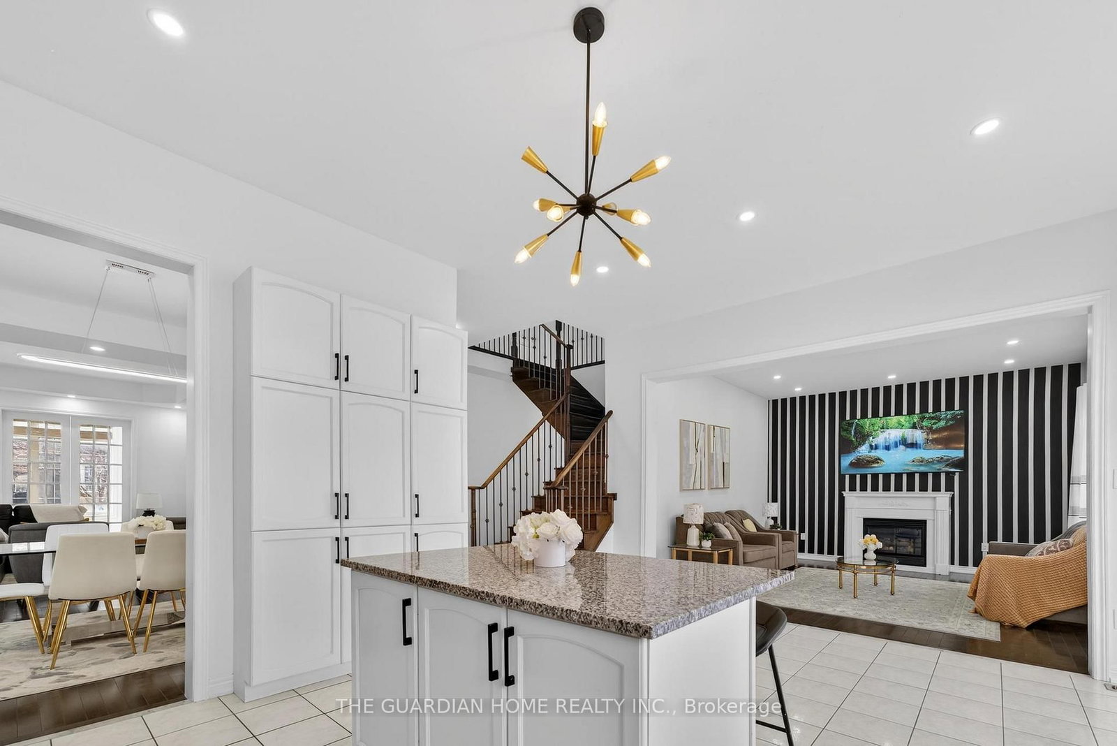 Detached House for sale at 28 Brightside Avenue, Richmond Hill, Ontario, L4E 0P6 - Jefferson - MLS: N12912576