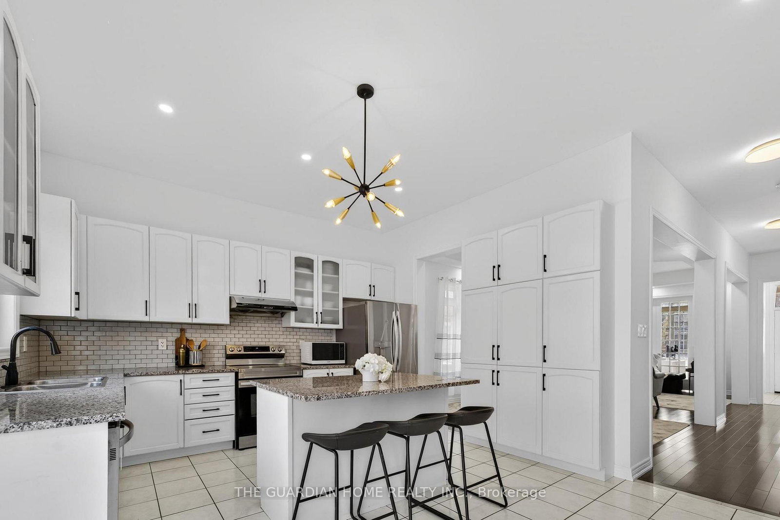 Detached House for sale at 28 Brightside Avenue, Richmond Hill, Ontario, L4E 0P6 - Jefferson - MLS: N12912576