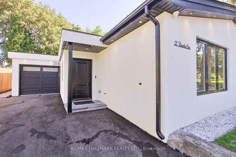 Secondary Suite/Basement - 25B Knowles Cres, Aurora, L4G 1Z6 | Image 3