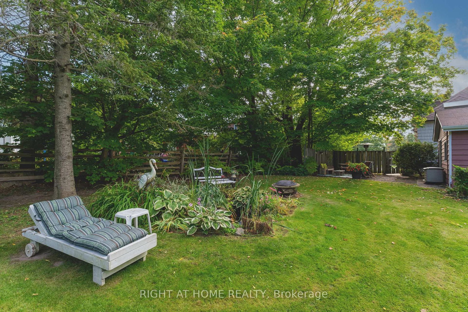 Detached House for sale at 220 Barrie Street, Essa, Ontario, L0L 2N0 - Thornton - MLS: N12913072