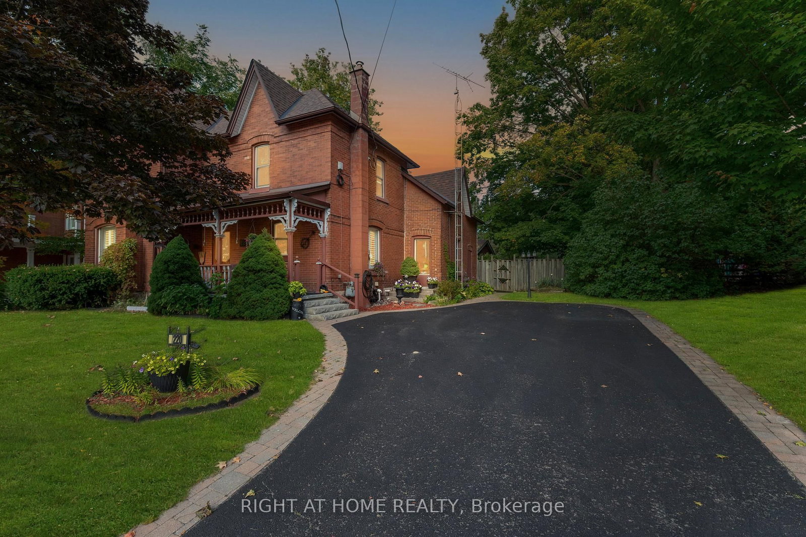 Listing Image 3