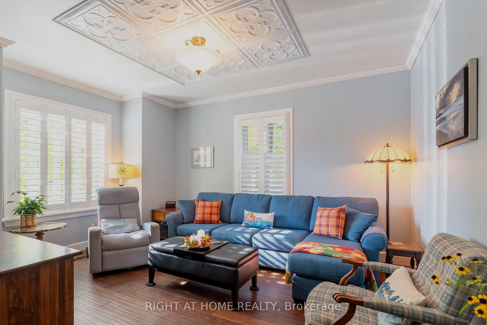 Detached House for sale at 220 Barrie Street, Essa, Ontario, L0L 2N0 - Thornton - MLS: N12913072