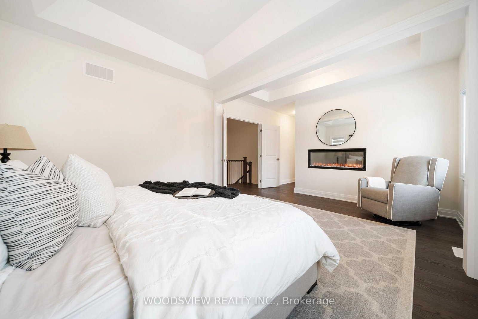 Detached House for sale at 9 Ballantyne Boulevard, Vaughan, Ontario, L3L 0E9 - Vellore Village - MLS: N12914188