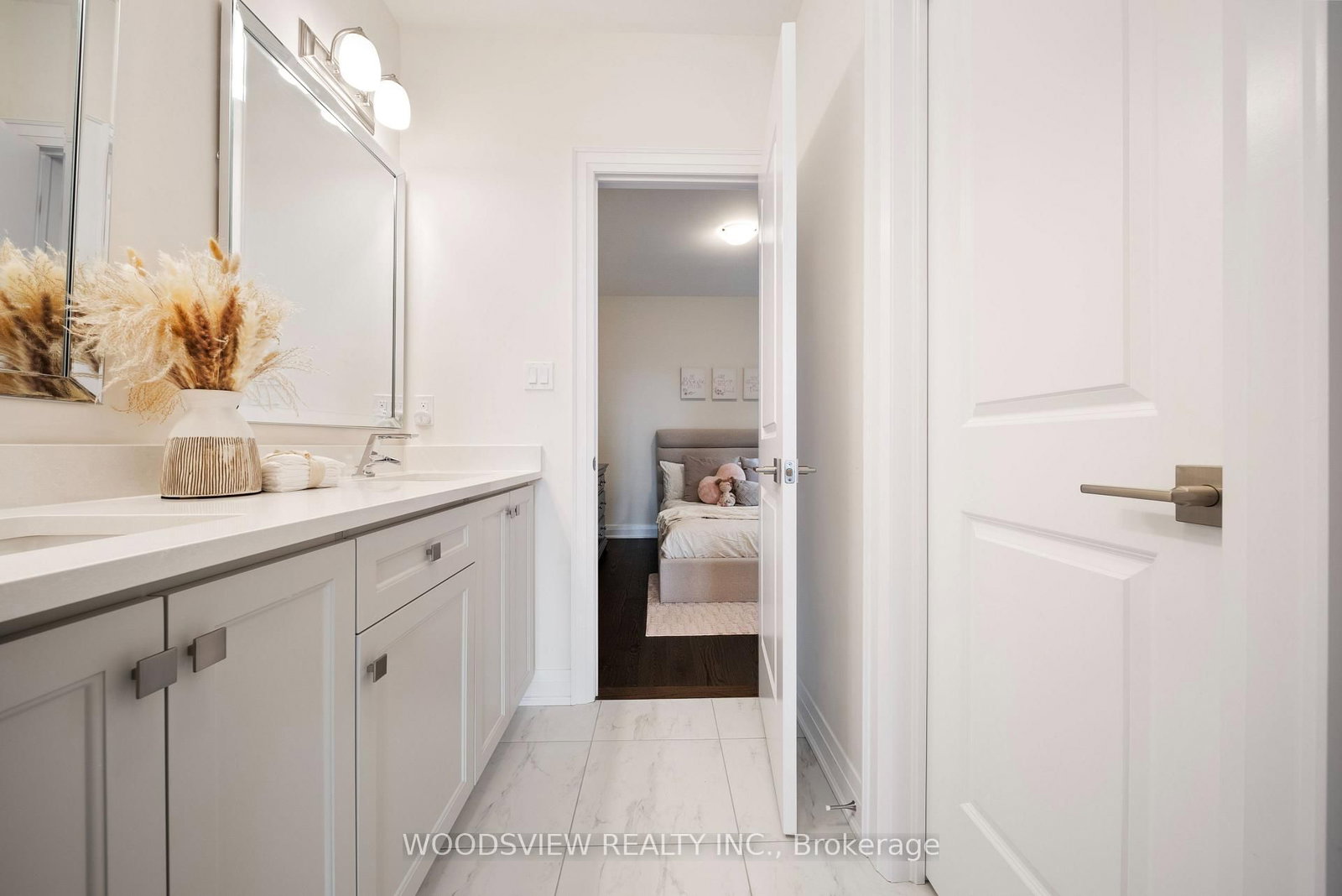 Detached House for sale at 9 Ballantyne Boulevard, Vaughan, Ontario, L3L 0E9 - Vellore Village - MLS: N12914188