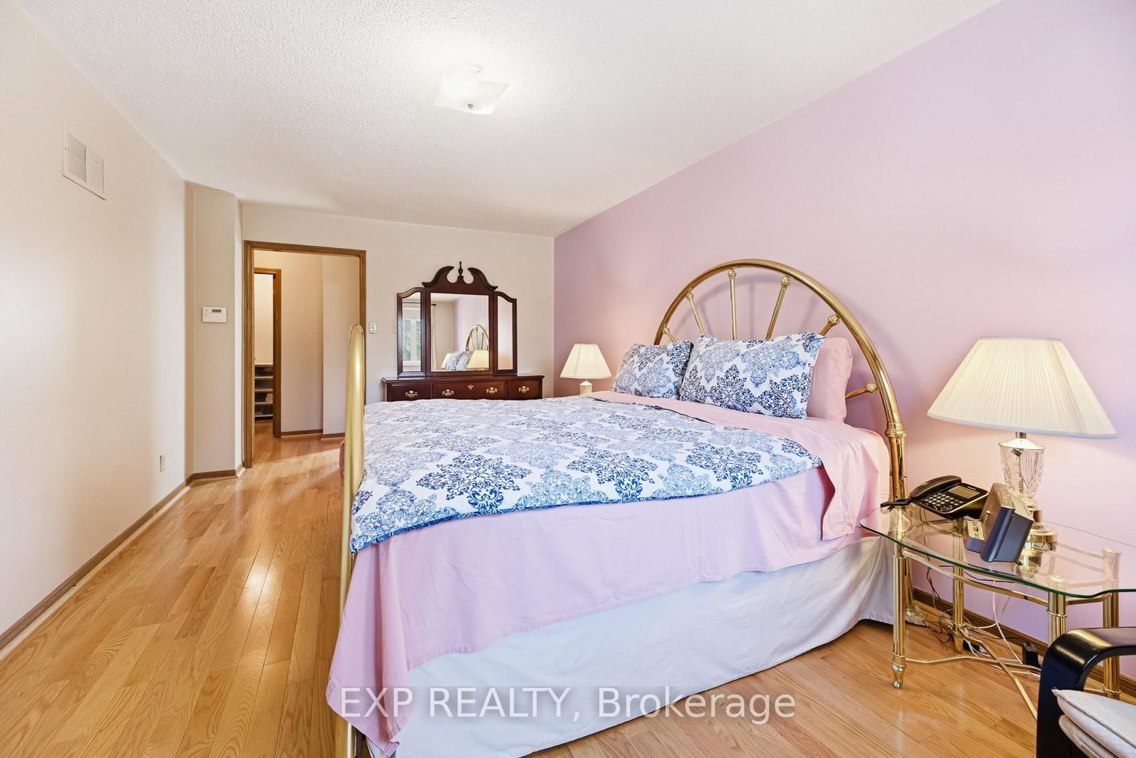 Detached House for sale at 81 Southgate Crescent, Richmond Hill, Ontario, L4B 2E7 - Doncrest - MLS: N12914434