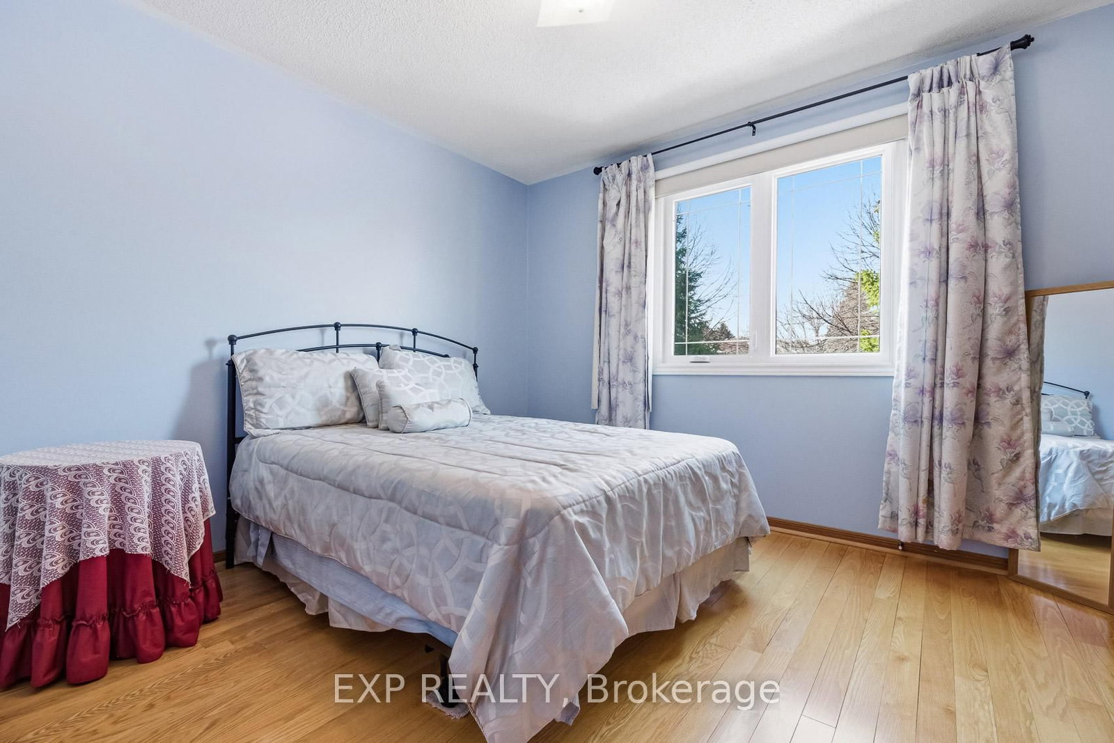 Detached House for sale at 81 Southgate Crescent, Richmond Hill, Ontario, L4B 2E7 - Doncrest - MLS: N12914434