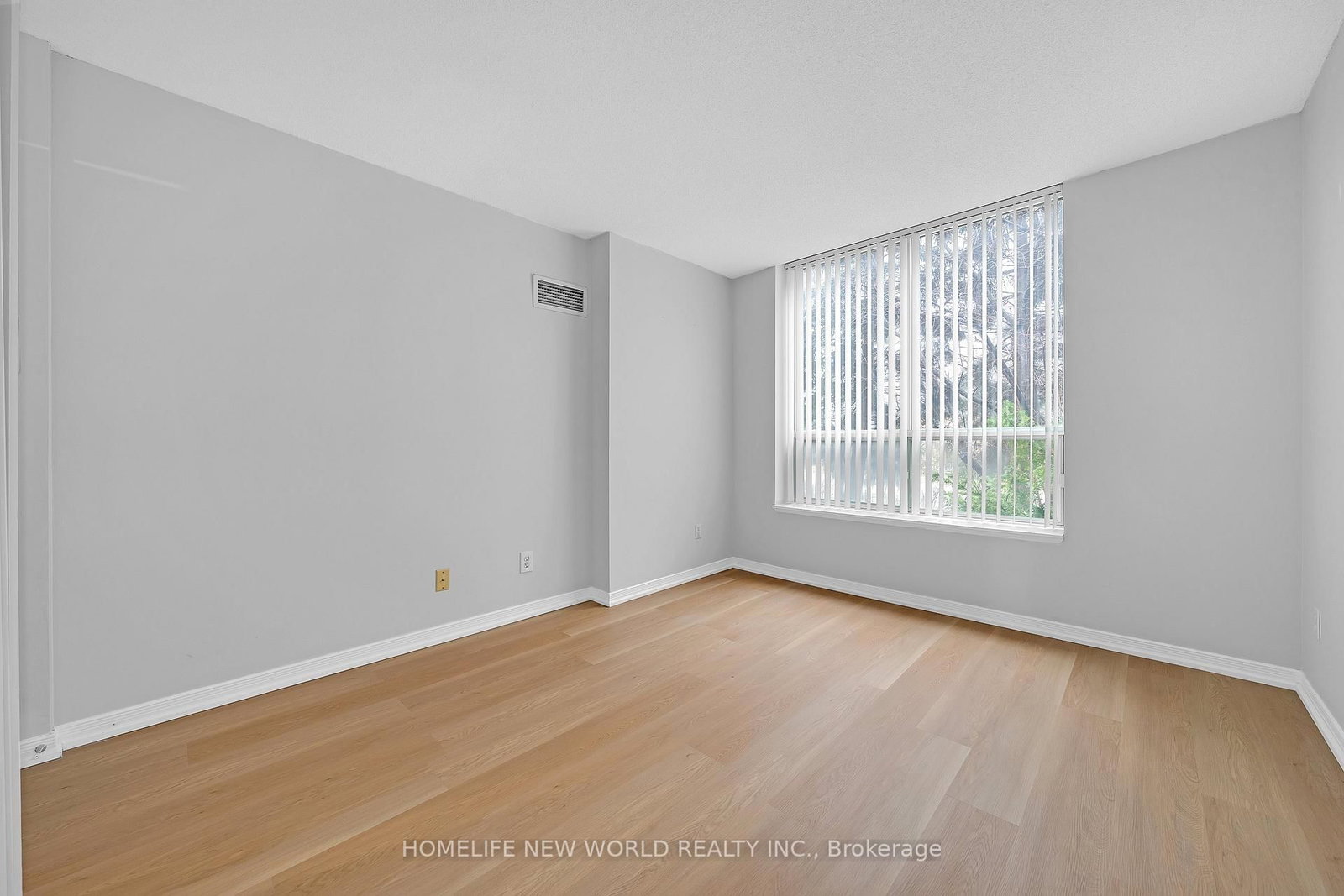 Condo for sale at 105-3 Ellesmere Street, Richmond Hill, Ontario, L4B 4N2 - Langstaff - MLS: N12914558