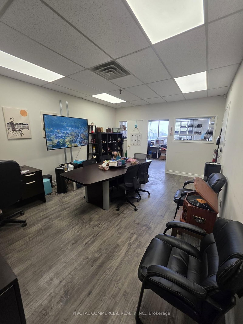 205 - 10720 Yonge St, Richmond Hill, L4C 3C9 | Image 2