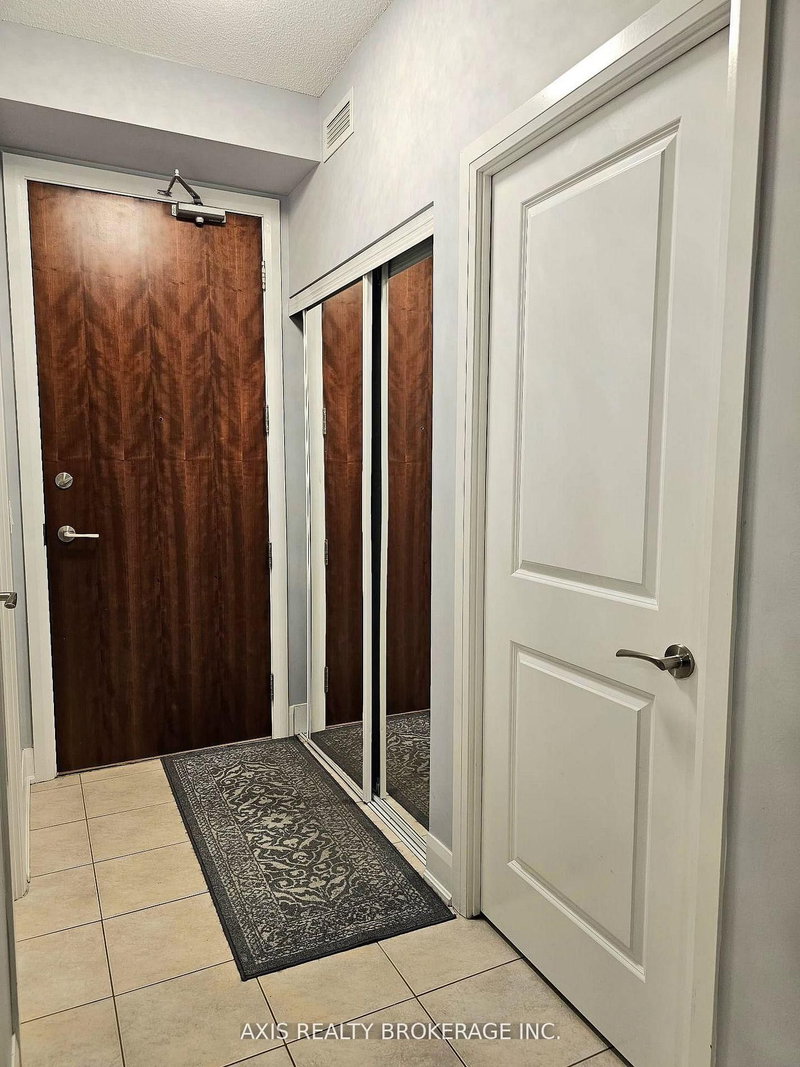 321 - 4700 Highway 7, Vaughan, L4L 0B4 | Image 2