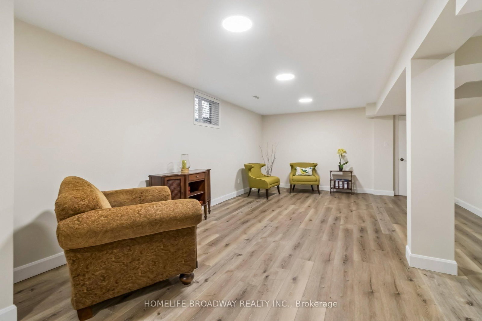 Detached House for sale at 17 Garview Court, Vaughan, Ontario, L4L 8N7 - East Woodbridge - MLS: N12915836