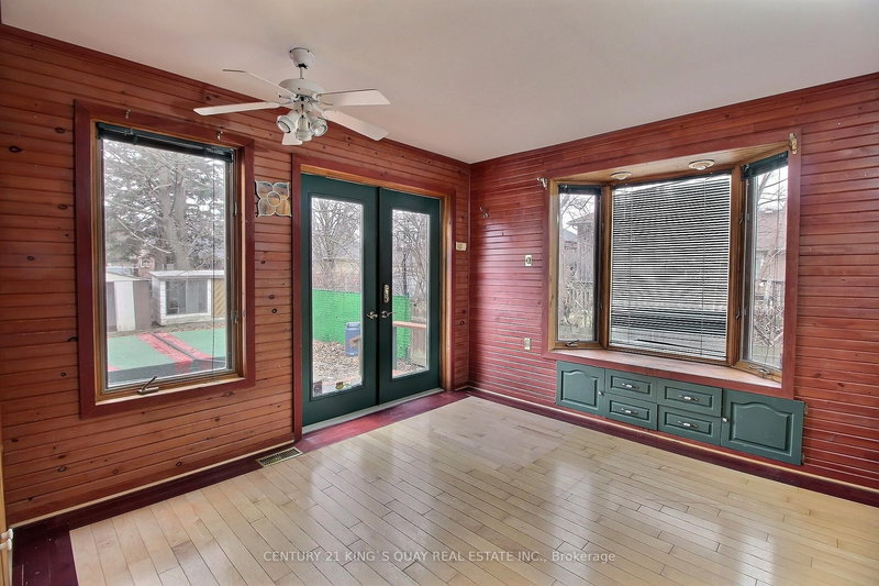 105 Rockport Cres, Richmond Hill, L4C 2M1 | Image 3