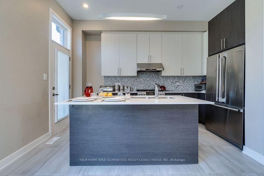 Townhouse for sale at 41 Brunet Drive, Vaughan, Ontario, L4H 4R4 - Vellore Village - MLS: N12916876