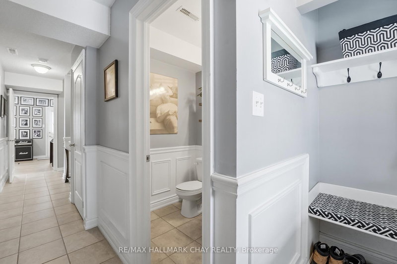 1280 Coleman Cres, Innisfil, L9S 0G6 | Image 3