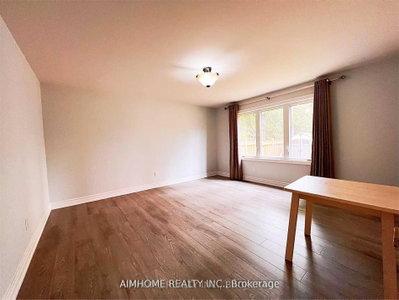 344 Steeles Avenue E — more photos