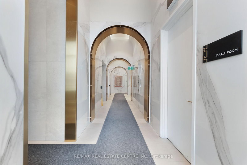 310 - 1000 Portage Pkwy, Vaughan, L4K 0L1 | Image 3