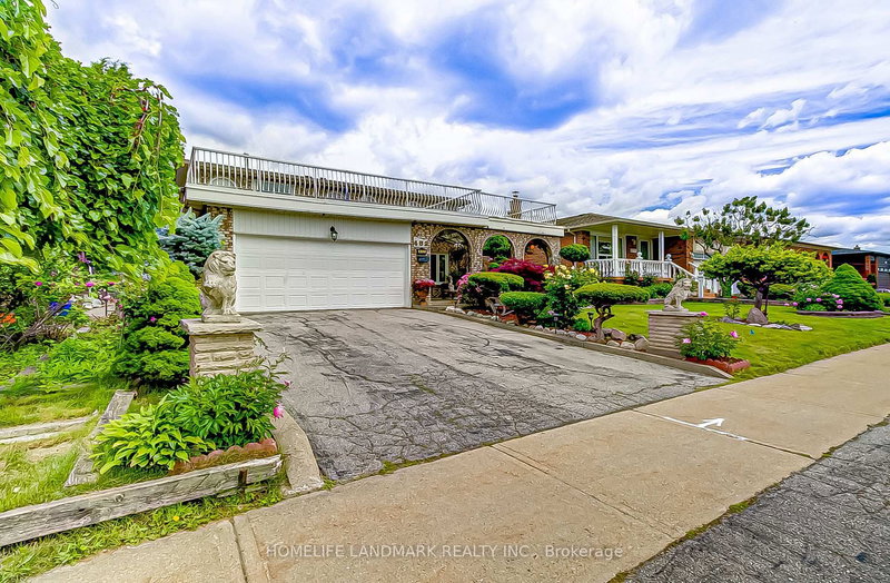 452 Woodbridge Ave, Vaughan, L4L 2T4 | Image 3