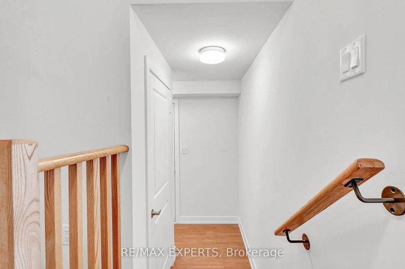 1804 Donald cousens Pkwy, Markham, L6B 0V5 | Image 3