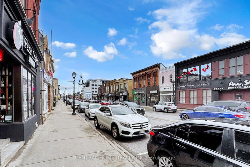 15231 Yonge St, Aurora, L4G 1L8 | Image 3