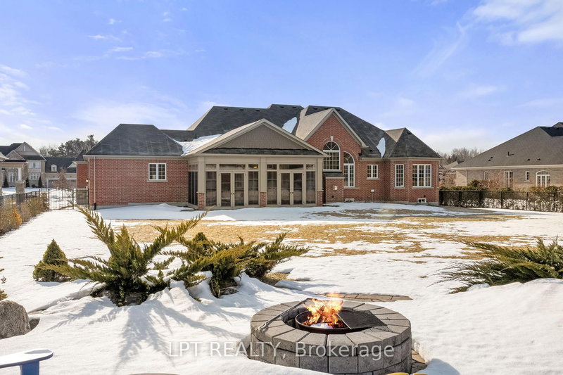 18 Wolford Crt, Georgina, L4P 0B1 | Image 3