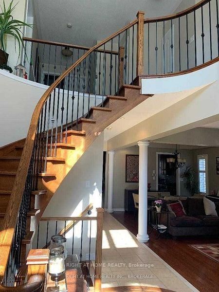 Upper - 113 Josephine Rd, Vaughan, L4H 0N6 | Image 2