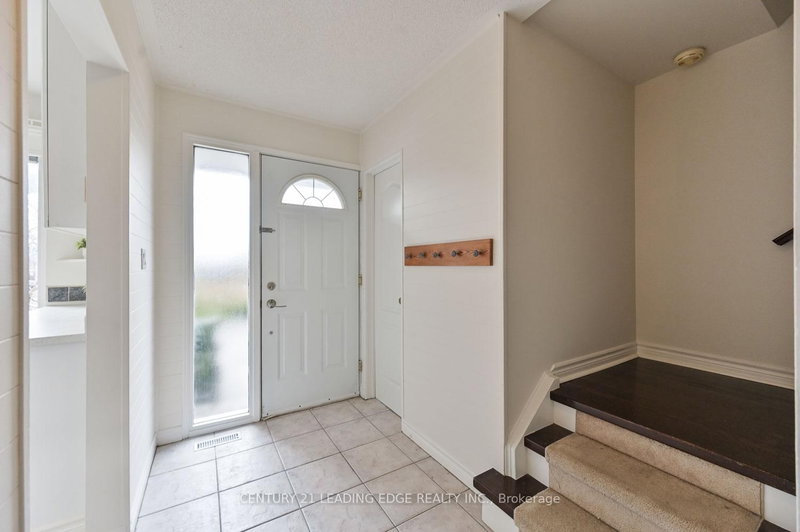15 - 1 Wootten Way S, Markham, L3P 3H7 | Image 3