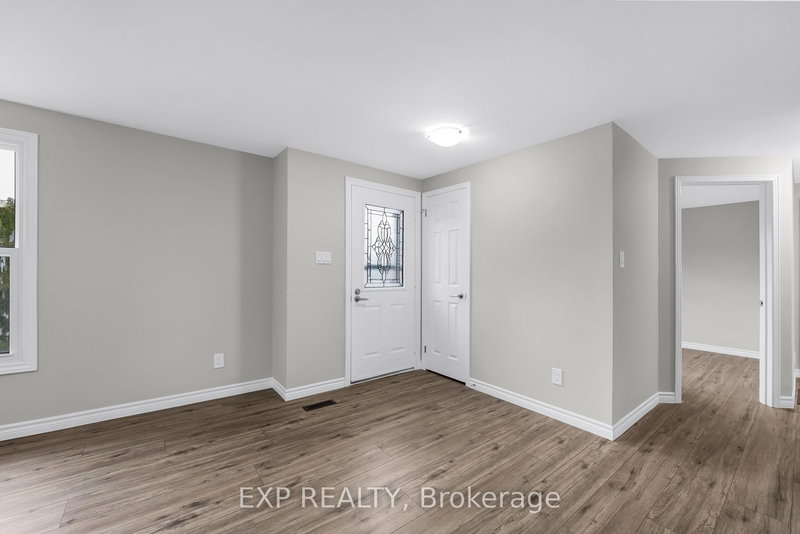 52 Corner Brook Tr, Innisfil, L9S 1N6 | Image 3