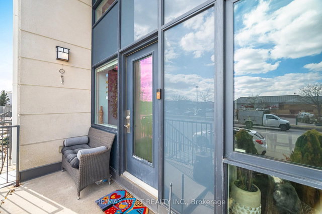 110 - 12 Woodstream Boulevard