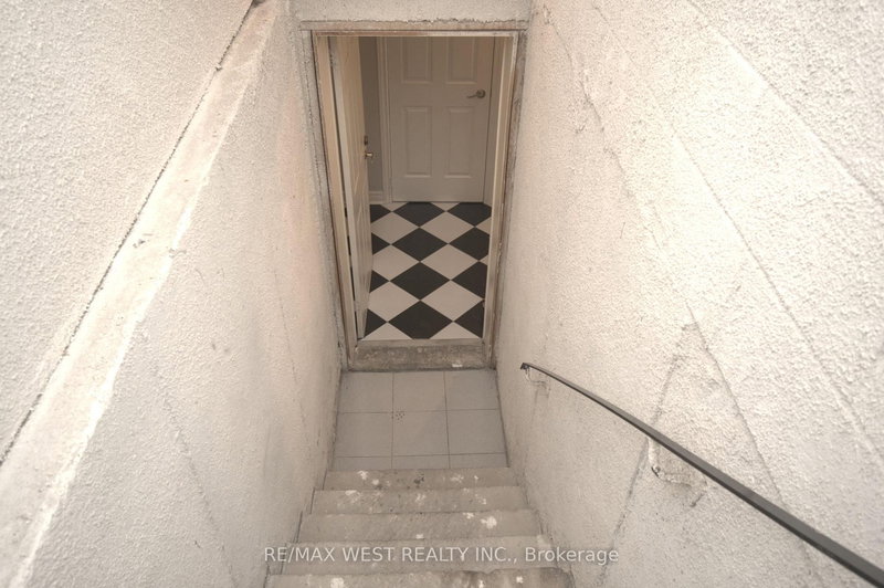 86 Bellona St, Vaughan, L4L 6R6 | Image 3