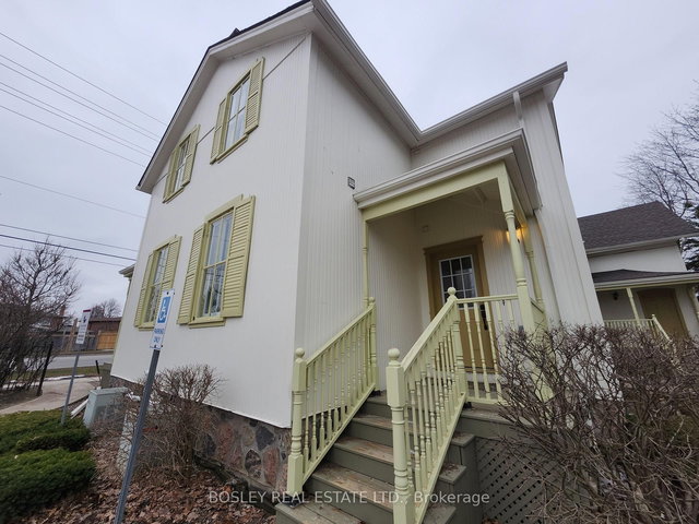 Wood#Upper - 5958 16th Avenue