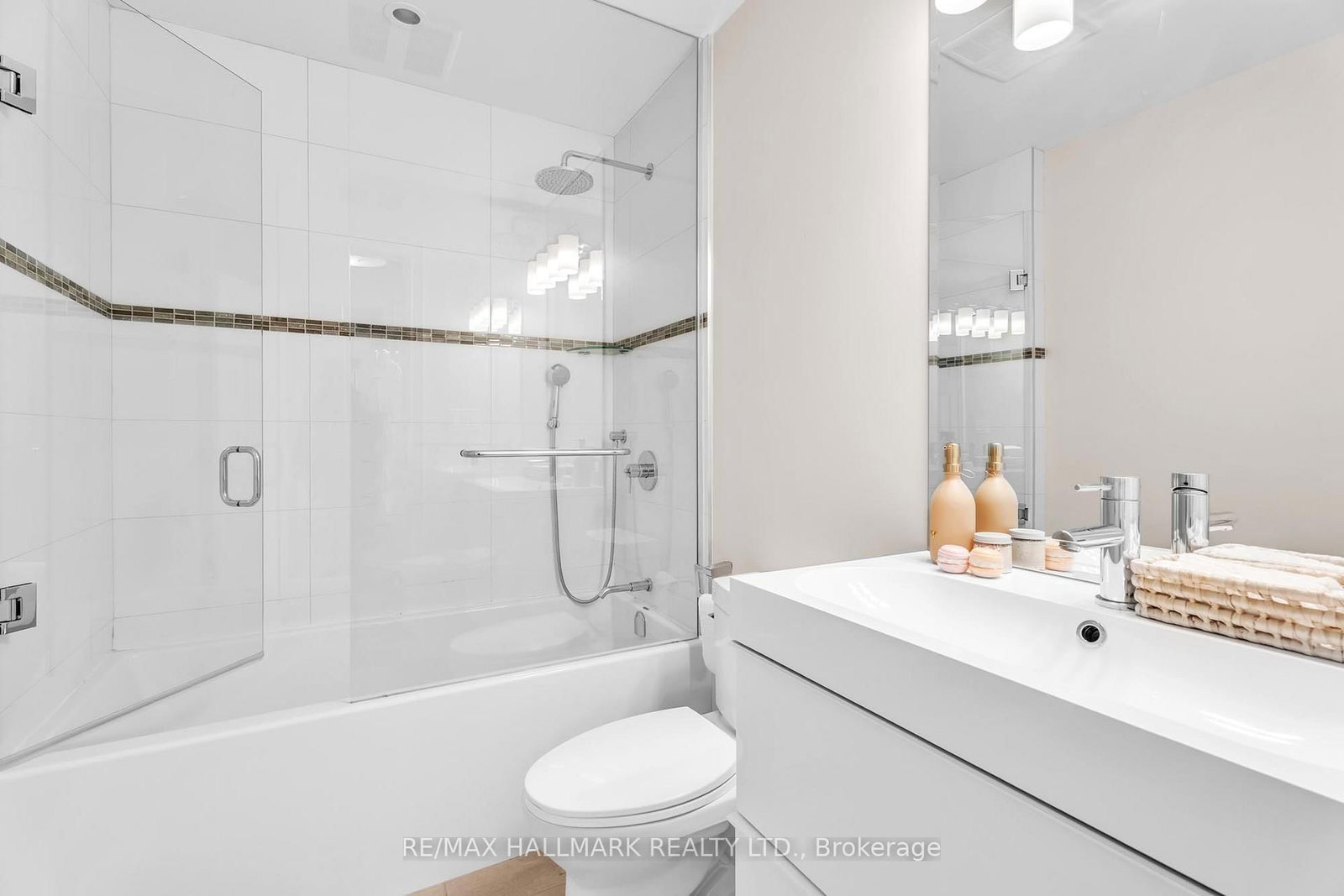 Detached House for sale at 51 Verdi Road, Richmond Hill, Ontario, L4E 4P7 - Oak Ridges - MLS: N12919502