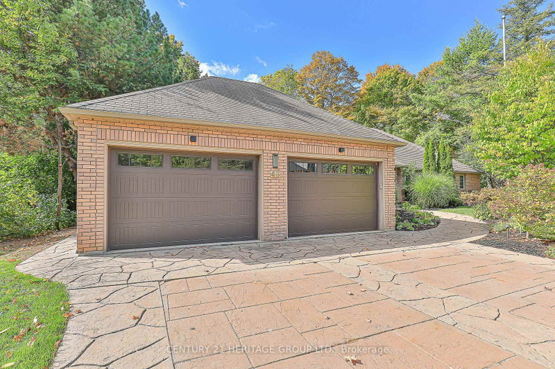 46 Pineneedle Drive