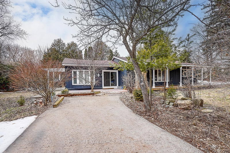 20 John St, King, L7B 1J6 | Image 2