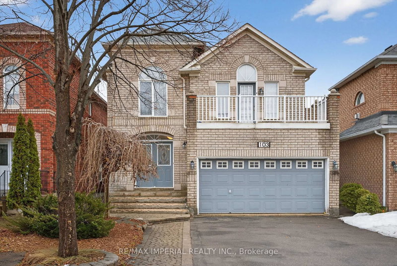 103 Ferdinand Ave, Vaughan, L6A 3H6 | Image 3