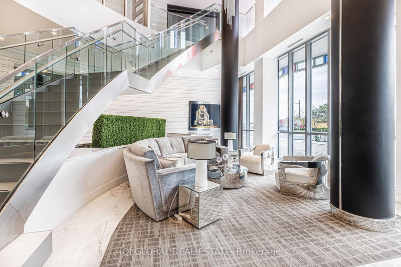 301 - 9471 Yonge St, Richmond Hill, L4C 1V4 | Image 3