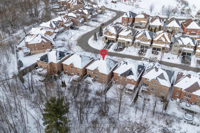 740 Valley Green Trail