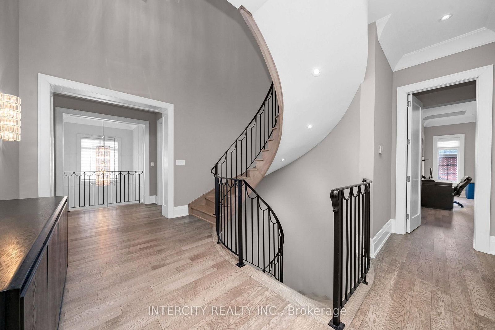 34 Rosebud Crt, Vaughan, view 24