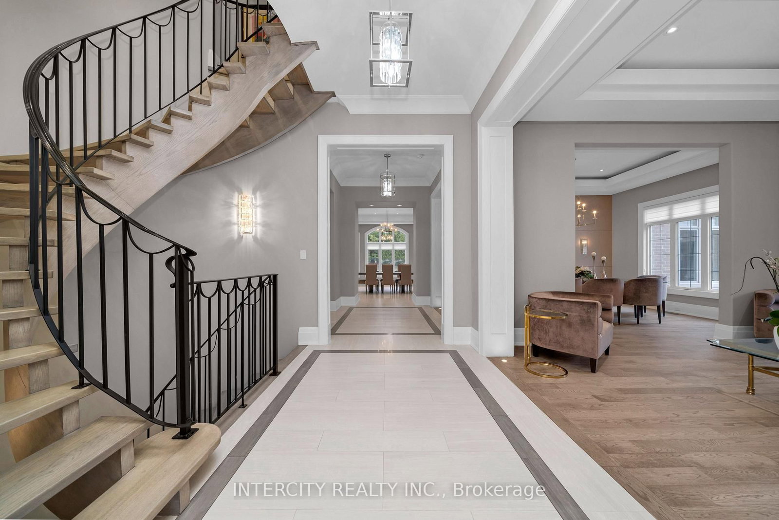 34 Rosebud Crt, Vaughan, view 3