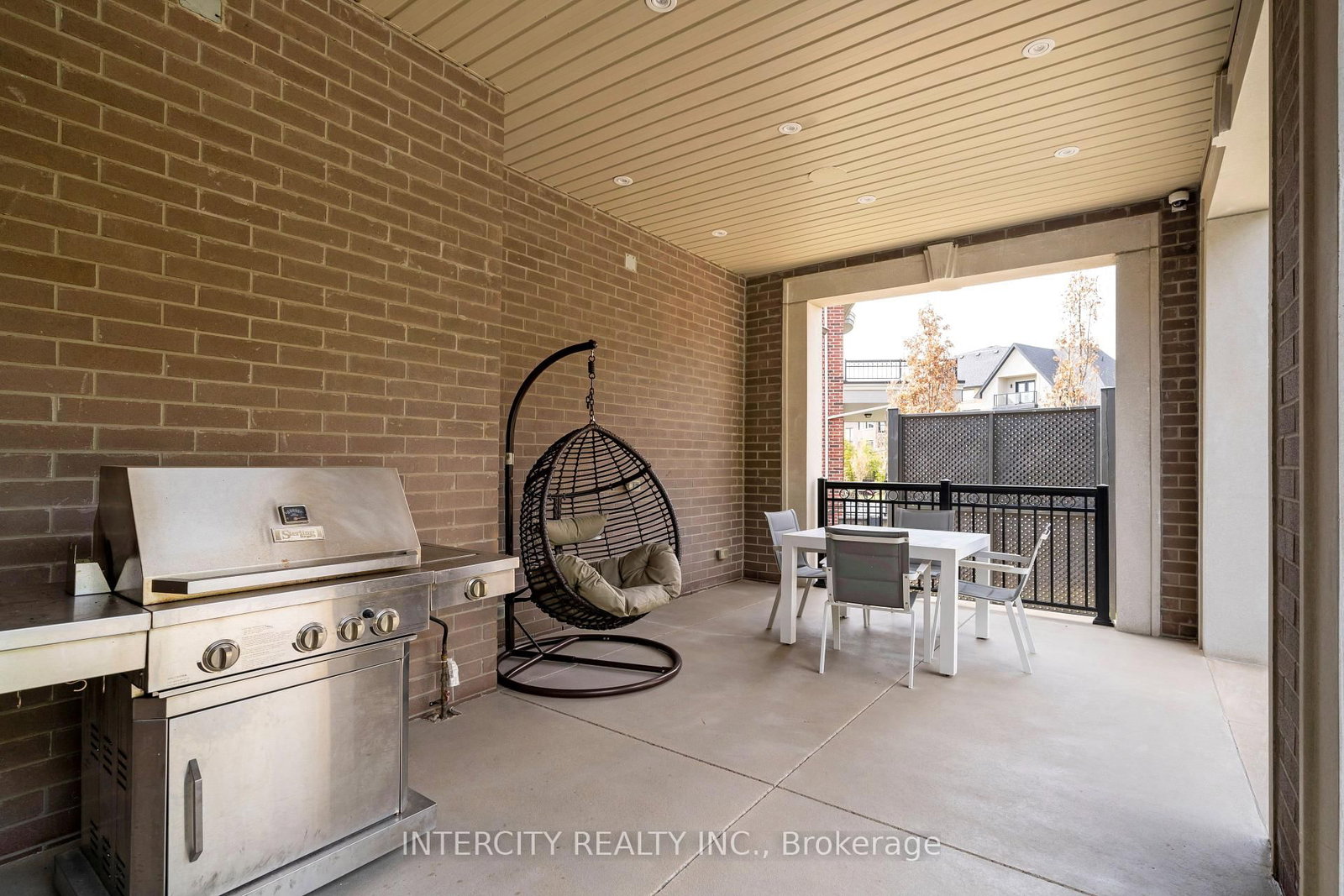34 Rosebud Crt, Vaughan, view 45