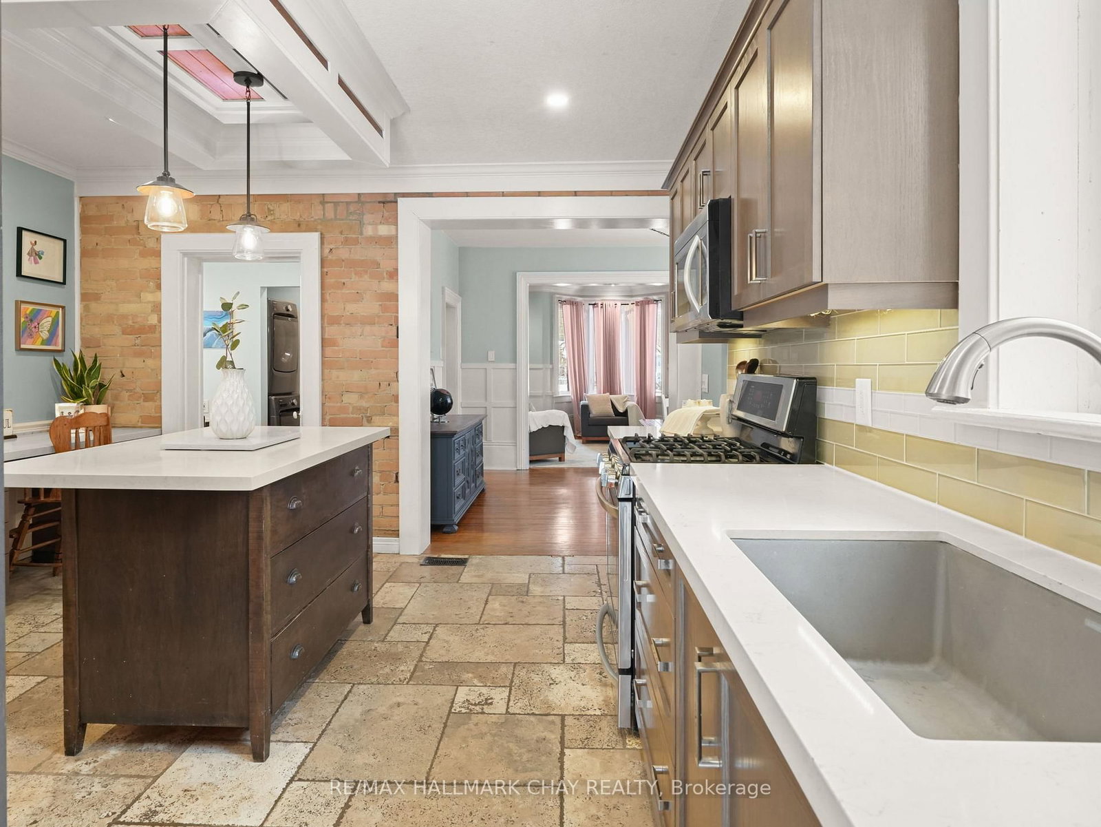 Detached House for sale at 134 Victoria Street, New Tecumseth, Ontario, L9R 1K6 - Alliston - MLS: N12921454