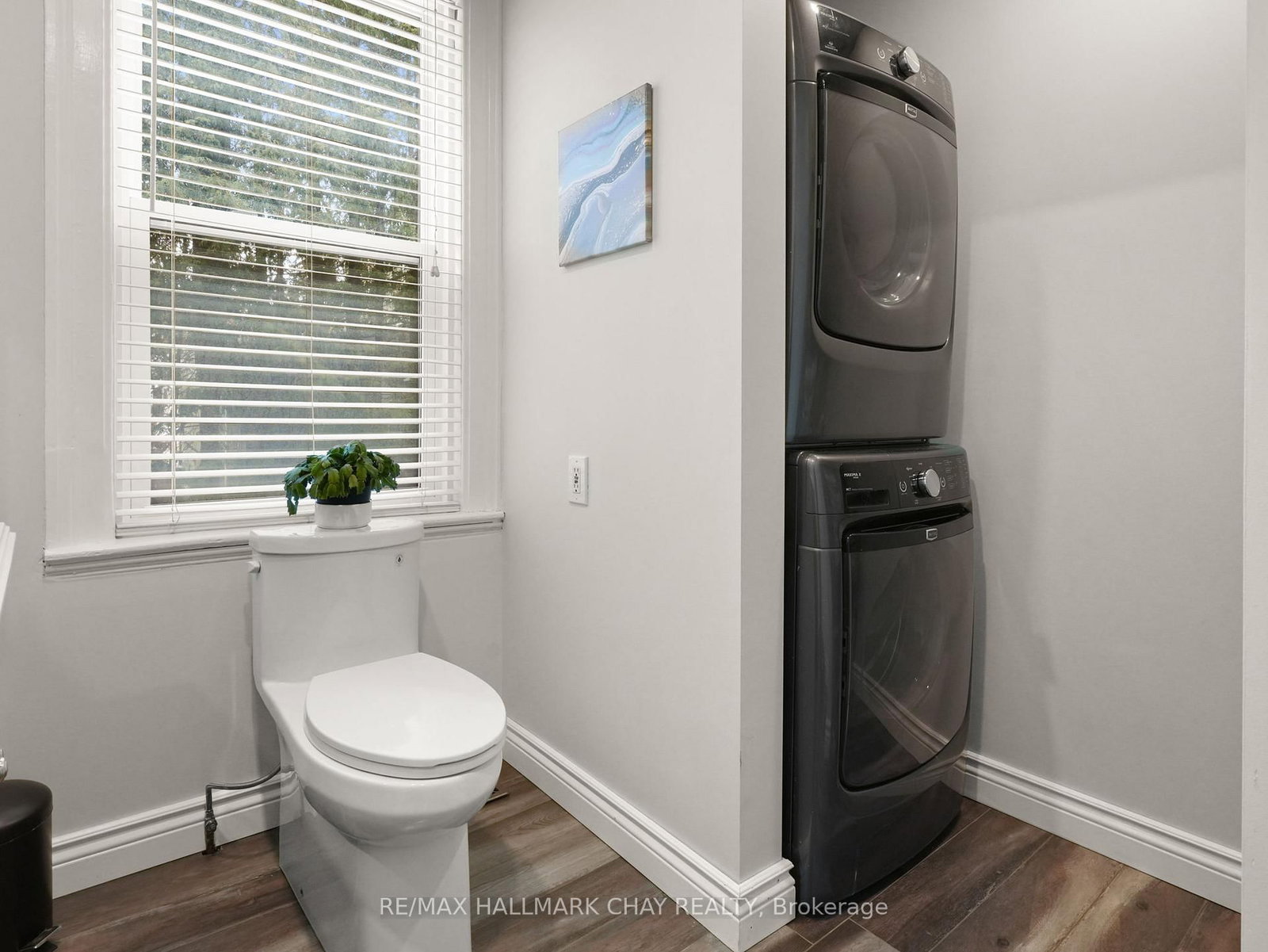 Detached House for sale at 134 Victoria Street, New Tecumseth, Ontario, L9R 1K6 - Alliston - MLS: N12921454