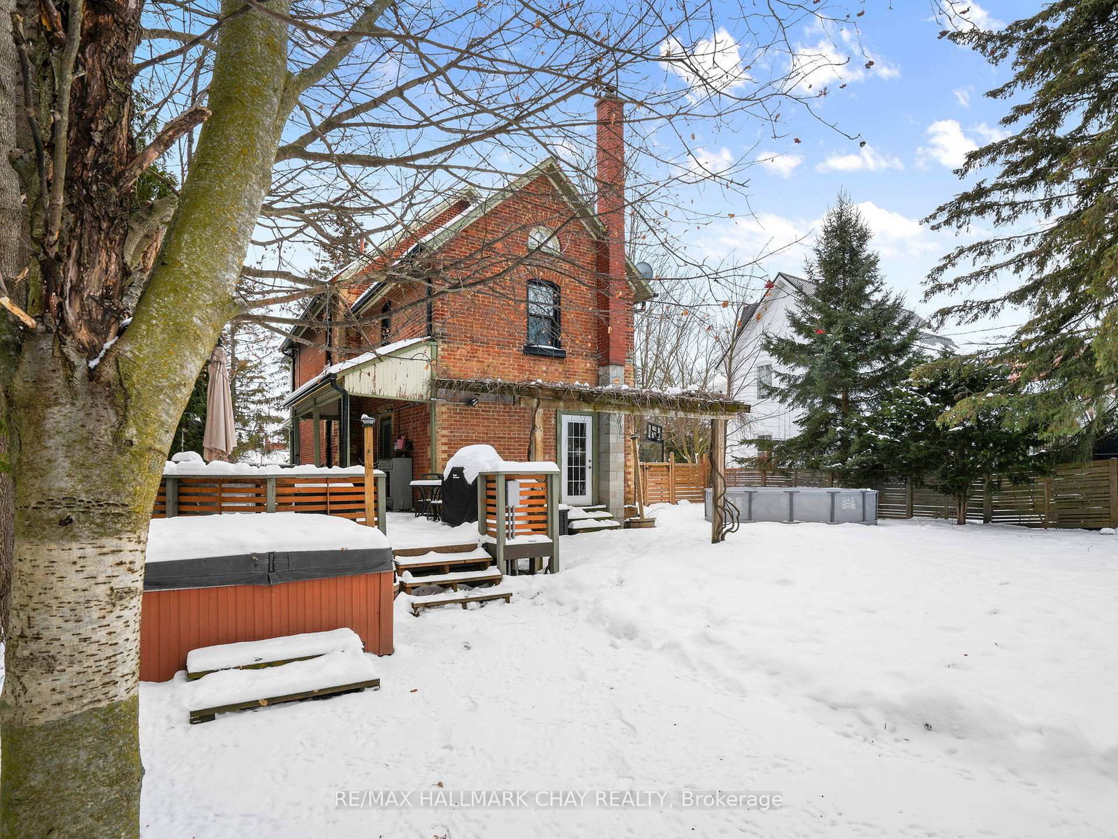 Detached House for sale at 134 Victoria Street, New Tecumseth, Ontario, L9R 1K6 - Alliston - MLS: N12921454